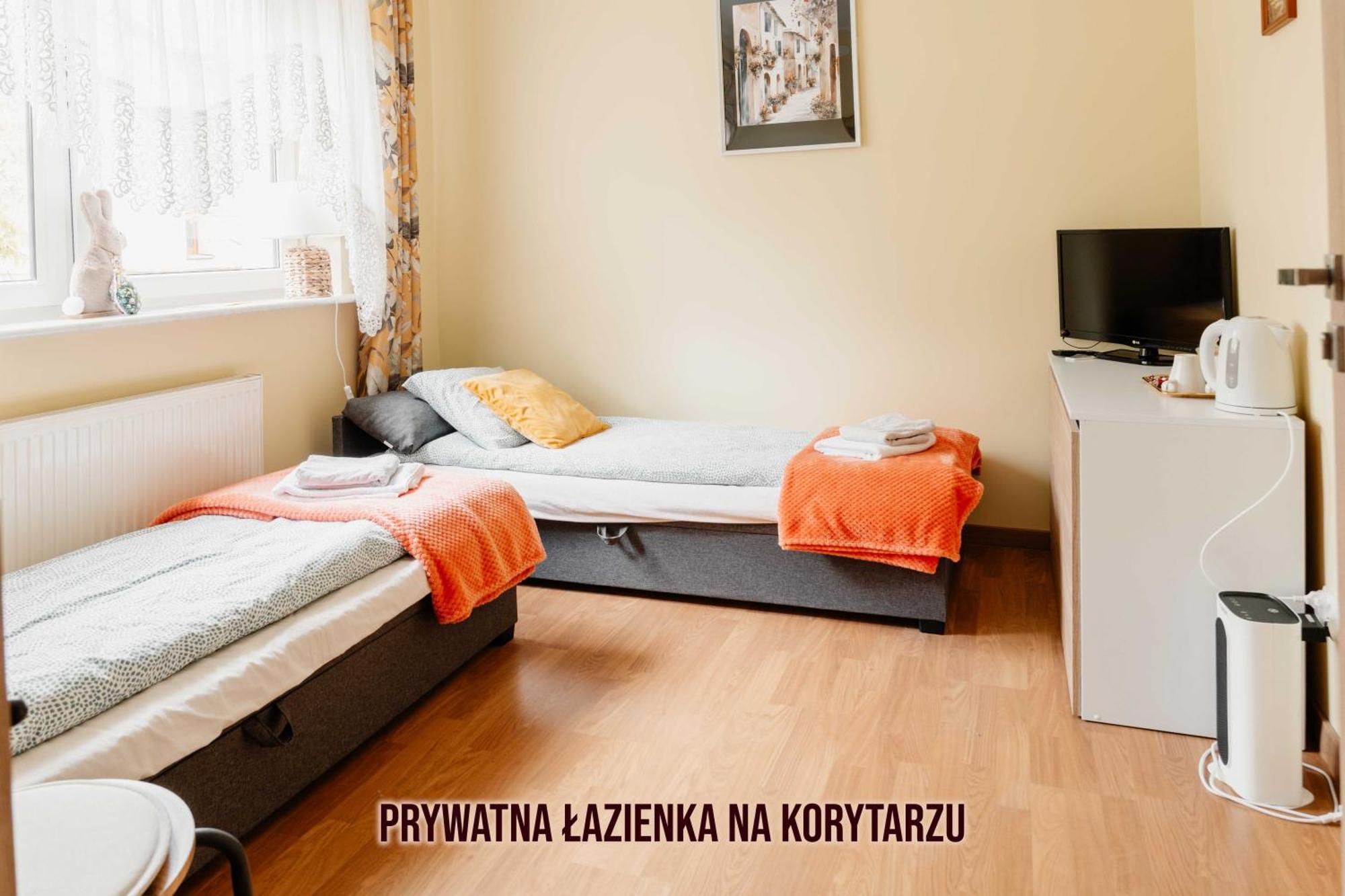 Mira - Mira Pokoje Z Widokiem Na Jezioro Chmielno Kültér fotó